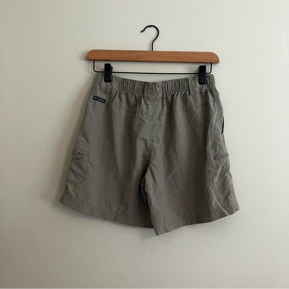 Columbia Women's Cargo Shorts - Light Gray - Picture 2 of 5
